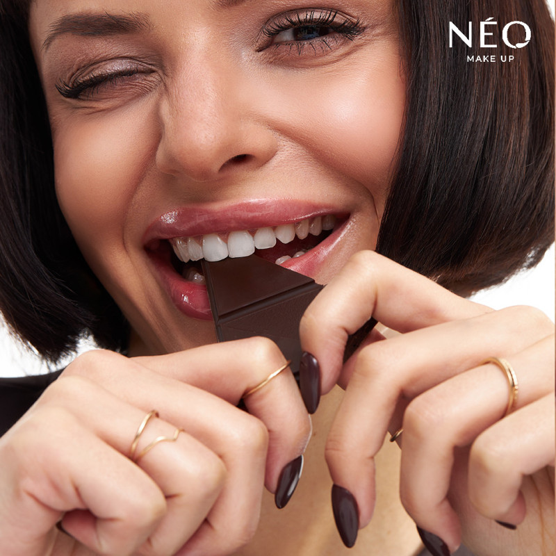 Intense Serum Lip Oil - Chocolate: 01 Coffee Chocolate Intense Serum Lip Oil - Chocolate: 01 Coffee Chocolate