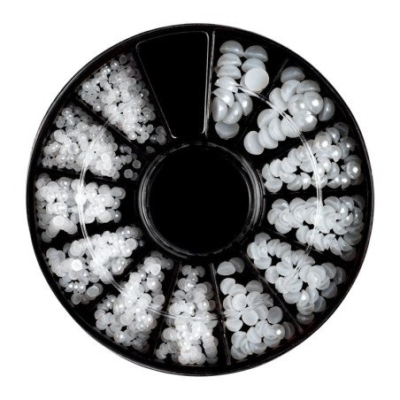 Doosje met nageljuwelen 02