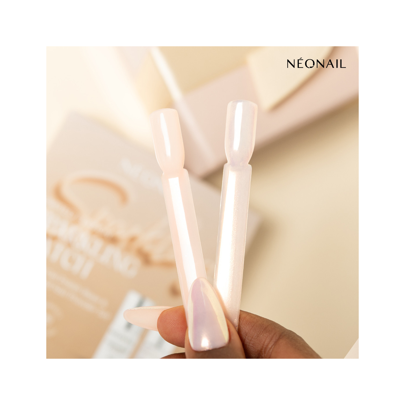 Sparkling Match Set - UV Gel Polish Base & 6,5 ml Liquid Nail Powder Sparkling Match Set - UV Gel Polish Base & 6,5 ml Liquid Nail Powder