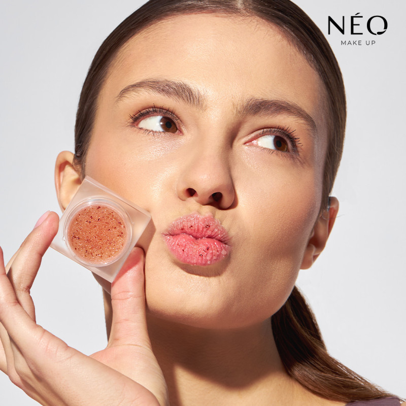 Intense Serum Lip Scrub Intense Serum Lip Scrub