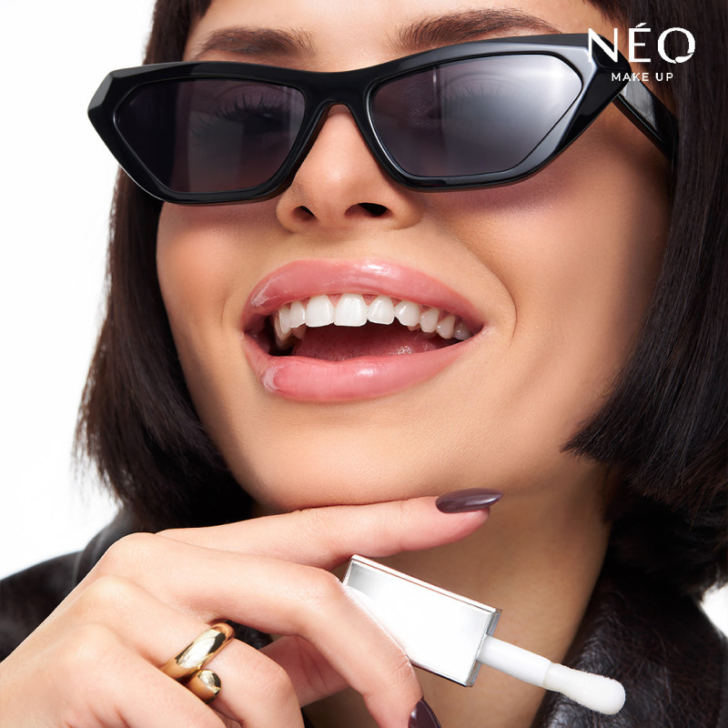 Intense Serum Lip Oil - Chocolate: 01 Coffee Chocolate Intense Serum Lip Oil - Chocolate: 01 Coffee Chocolate