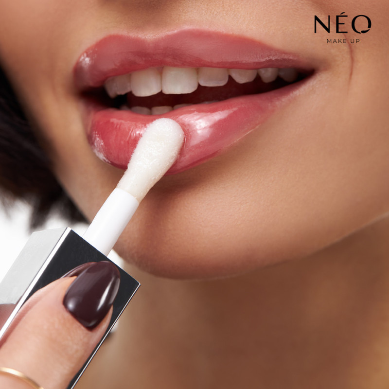 Intense Serum Lip Oil - Chocolate: 01 Coffee Chocolate Intense Serum Lip Oil - Chocolate: 01 Coffee Chocolate