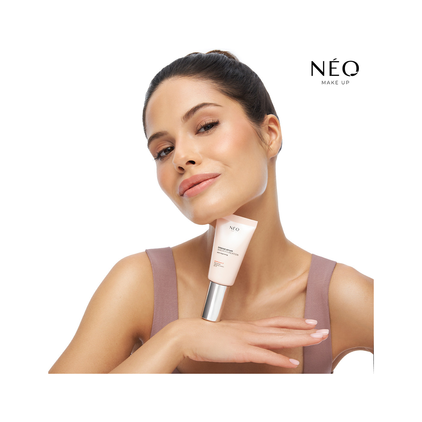 Intense Serum Sheer Foundation: 04 SAND