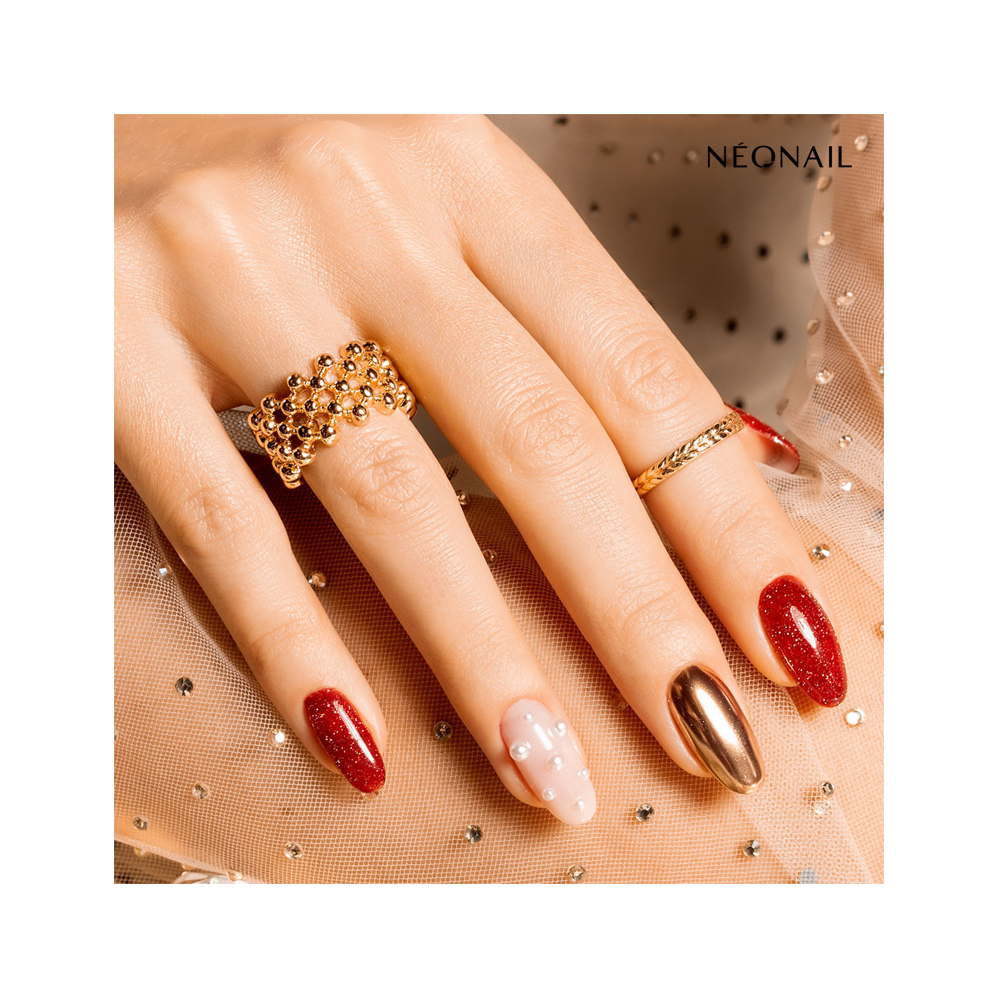 Doosje met nageljuwelen 02